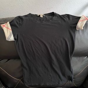Burberry t shirt
